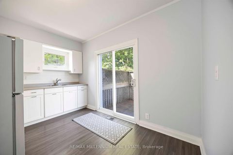 Photo 10 at 96 Phillip Avenue, Cliffside, Toronto