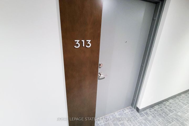 Photo 10 at 313 - 1 Redfern Avenue, Mountview, Hamilton