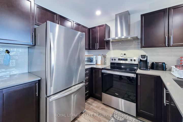 Photo 25 at 313 - 1 Redfern Avenue, Mountview, Hamilton