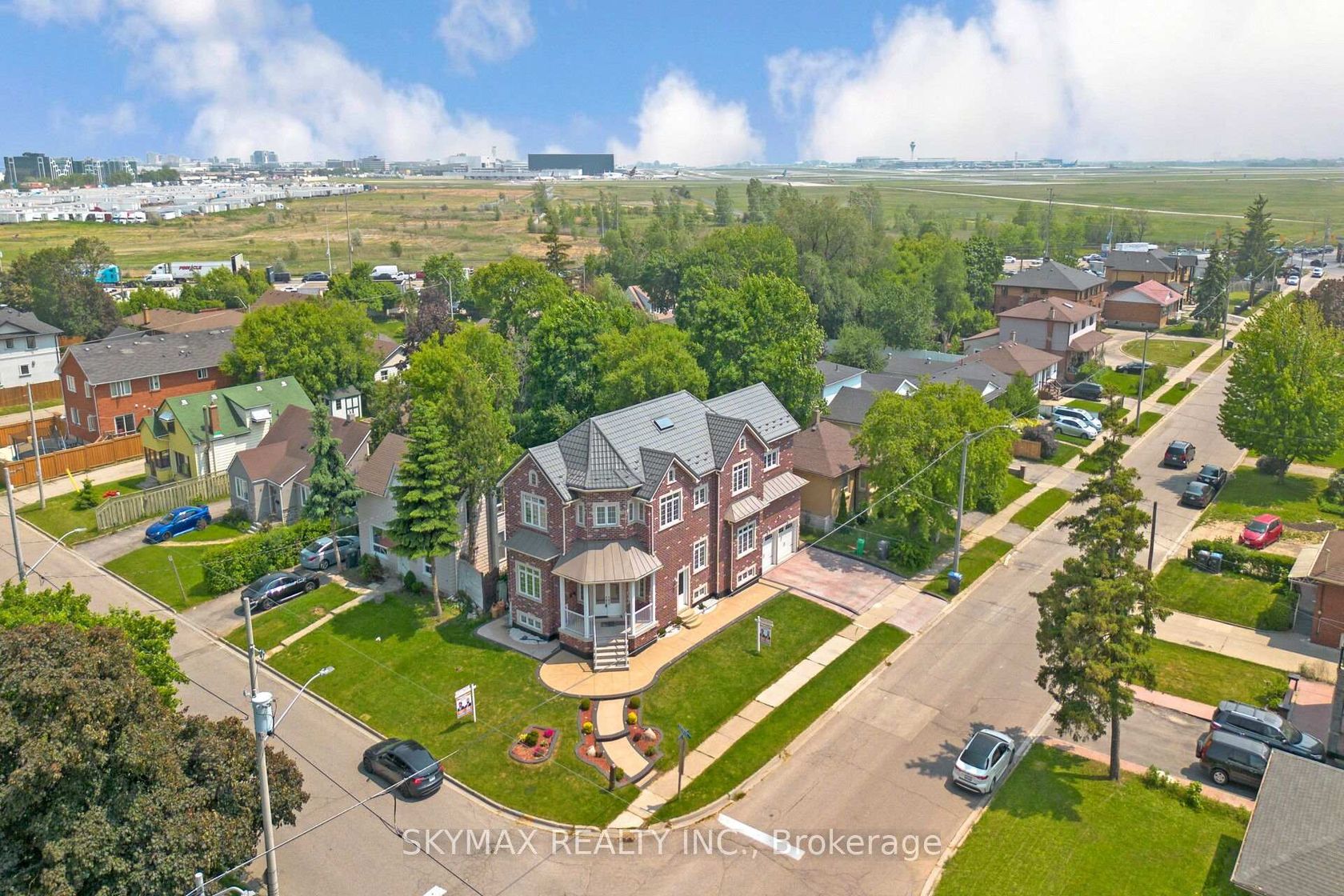 18 Burlington Street, Malton, Mississauga 
