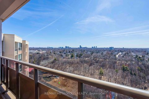 Photo 13 at PH01 - 15 Vicora Linkway, Flemingdon Park, Toronto