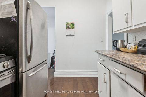 Photo 7 at 625 Crawford Street, Little Italy, Toronto