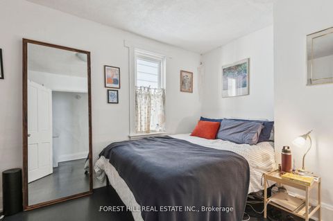 Photo 9 at 625 Crawford Street, Little Italy, Toronto