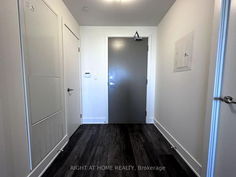 Photo 2 at 720 - 188 Fairview Mall Drive, Don Valley Village, Toronto Photo 2 at 720 - 188 Fairview Mall Drive, Don Valley Village, Toronto