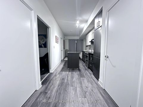 Photo 3 at 720 - 188 Fairview Mall Drive, Don Valley Village, Toronto