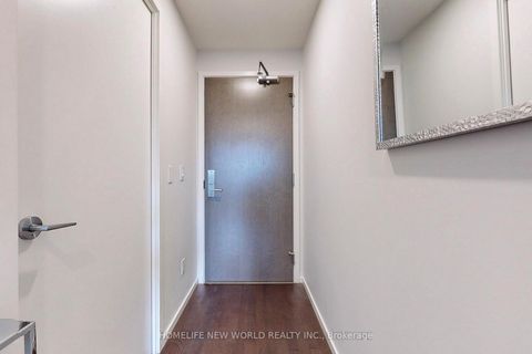 Photo 23 at 611 - 101 Charles Street E, Yonge Corridor, Toronto