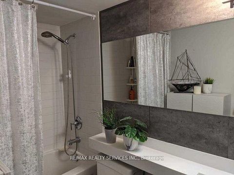 Photo 13 at 1019 - 4000 Spadina Avenue, Waterfront Communities C1, Toronto