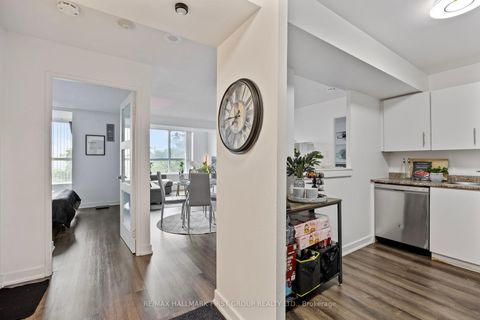 Photo 6 at 311 - 330 Mccowan Road, Eglinton East, Toronto