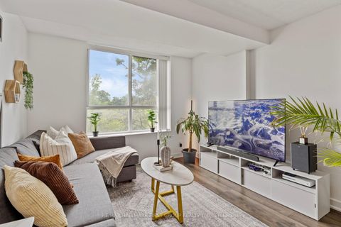 Photo 12 at 311 - 330 Mccowan Road, Eglinton East, Toronto