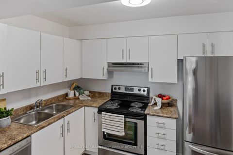 Photo 18 at 311 - 330 Mccowan Road, Eglinton East, Toronto