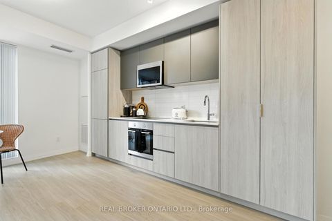 Photo 4 at 1106 - 8 Widmer Street, Waterfront Communities C1, Toronto
