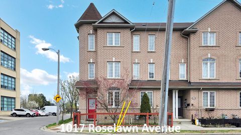 Photo 2 at 1017 Roselawn Avenue, Belgravia, Toronto