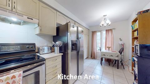 Photo 15 at 1017 Roselawn Avenue, Belgravia, Toronto