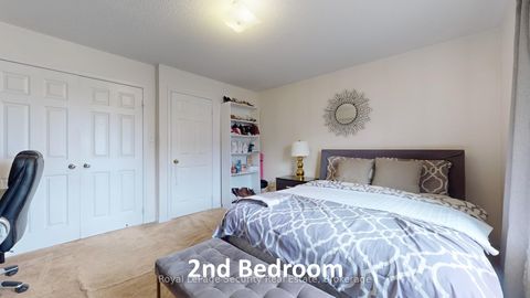Photo 24 at 1017 Roselawn Avenue, Belgravia, Toronto