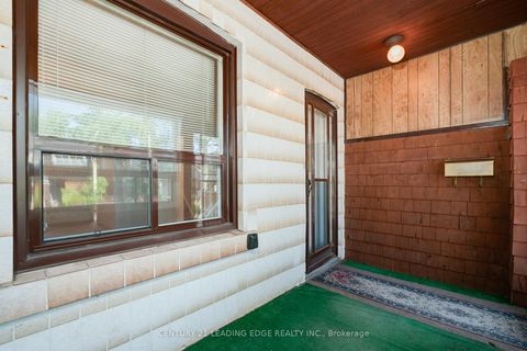 Photo 2 at 635 Coxwell Avenue, Woodbine Corridor, Toronto