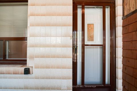 Photo 3 at 635 Coxwell Avenue, Woodbine Corridor, Toronto