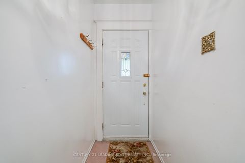 Photo 4 at 635 Coxwell Avenue, Woodbine Corridor, Toronto