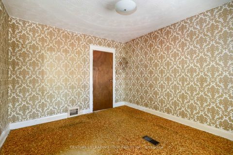 Photo 23 at 635 Coxwell Avenue, Woodbine Corridor, Toronto