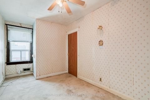 Photo 27 at 635 Coxwell Avenue, Woodbine Corridor, Toronto