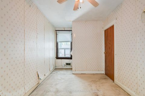 Photo 28 at 635 Coxwell Avenue, Woodbine Corridor, Toronto