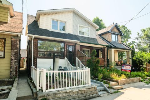 Photo 41 at 635 Coxwell Avenue, Woodbine Corridor, Toronto