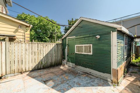 Photo 46 at 635 Coxwell Avenue, Woodbine Corridor, Toronto