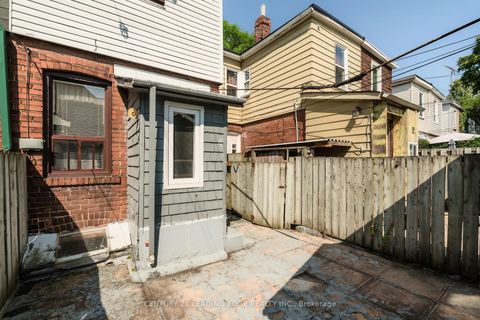 Photo 47 at 635 Coxwell Avenue, Woodbine Corridor, Toronto
