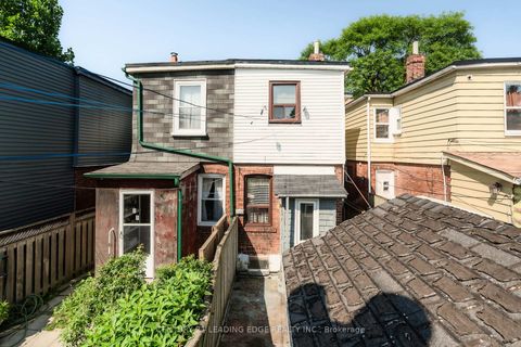 Photo 49 at 635 Coxwell Avenue, Woodbine Corridor, Toronto