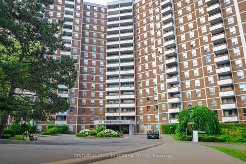 Photo 1 at 617 - 10 Edgecliff Golfway, Flemingdon Park, Toronto