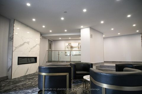 Photo 8 at 617 - 10 Edgecliff Golfway, Flemingdon Park, Toronto