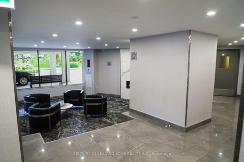 Photo 9 at 617 - 10 Edgecliff Golfway, Flemingdon Park, Toronto