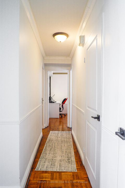 Photo 16 at 617 - 10 Edgecliff Golfway, Flemingdon Park, Toronto