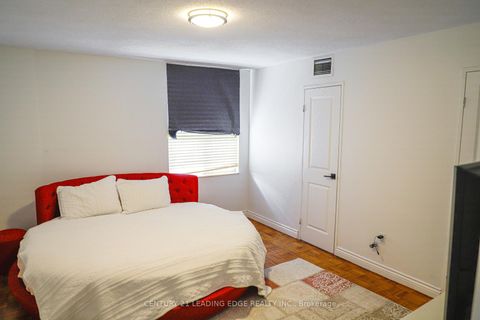 Photo 21 at 617 - 10 Edgecliff Golfway, Flemingdon Park, Toronto