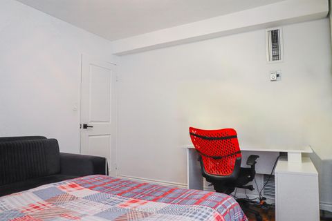 Photo 26 at 617 - 10 Edgecliff Golfway, Flemingdon Park, Toronto
