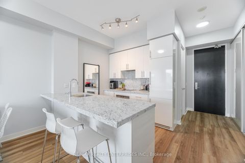 Photo 4 at 302 - 156 Portland Street, Waterfront Communities C1, Toronto