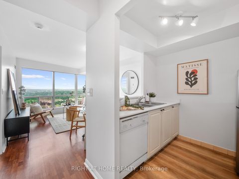 Photo 4 at 2013 - 18 Lee Centre Drive, Woburn, Toronto