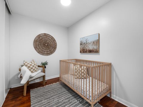 Photo 20 at 2013 - 18 Lee Centre Drive, Woburn, Toronto