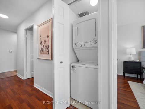 Photo 25 at 2013 - 18 Lee Centre Drive, Woburn, Toronto