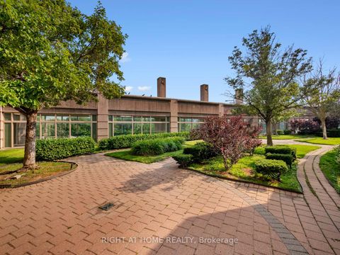 Photo 31 at 2013 - 18 Lee Centre Drive, Woburn, Toronto