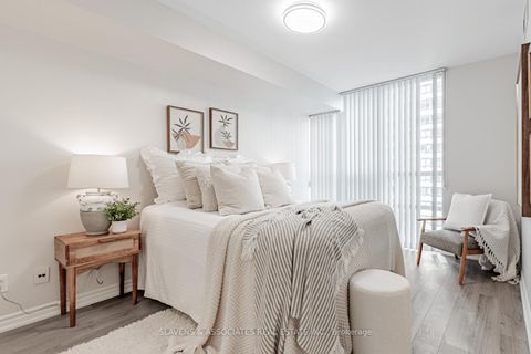 Photo 15 at 918 - 35 Hollywood Avenue, Willowdale East, Toronto