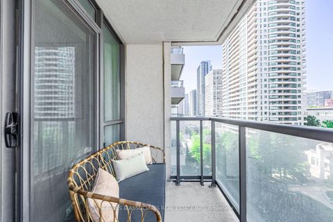 Photo 22 at 918 - 35 Hollywood Avenue, Willowdale East, Toronto