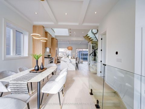 Photo 4 at 376 O'Connor Drive, East York, Toronto
