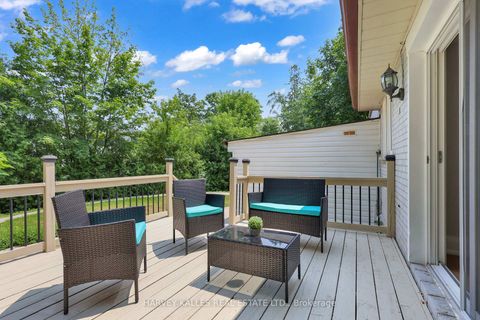 Photo 19 at 16 Wedgeport Place, Willowdale East, Toronto