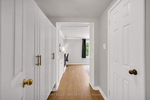 Photo 20 at 16 Wedgeport Place, Willowdale East, Toronto