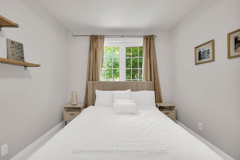Photo 31 at 16 Wedgeport Place, Willowdale East, Toronto
