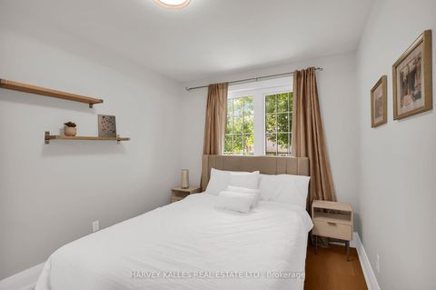 Photo 32 at 16 Wedgeport Place, Willowdale East, Toronto
