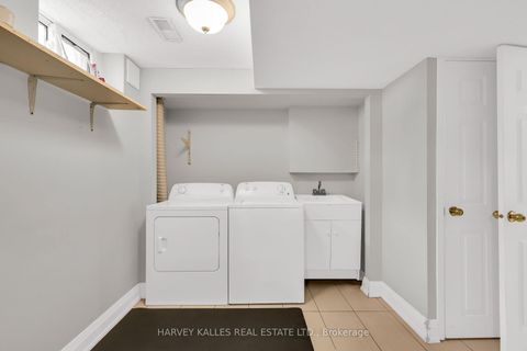 Photo 39 at 16 Wedgeport Place, Willowdale East, Toronto