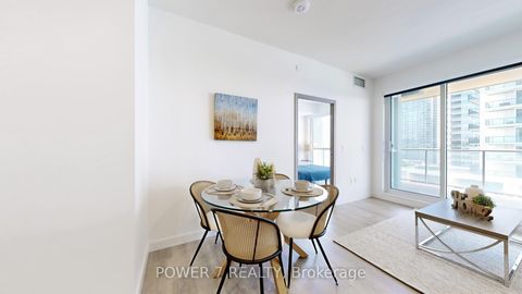 Photo 7 at 715 - 27 McMahon Drive, Bayview Village, Toronto