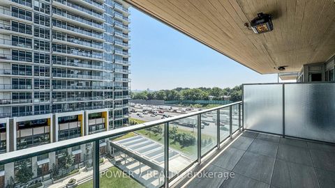 Photo 17 at 715 - 27 McMahon Drive, Bayview Village, Toronto