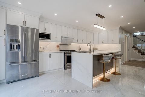 Photo 10 at 116 Westhampton Drive, Brownridge, Vaughan